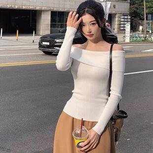 BM官网孔雪儿同款韩版一字领露肩针织衫女bm秋冬新款修身打底上衣