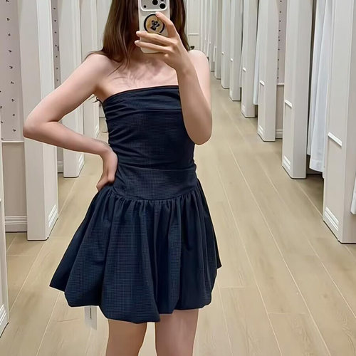 OM美式甜辣褶皱抹胸花苞连衣裙