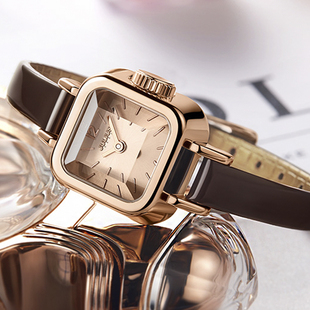 聚利时官方正品 学生表石英防水 手表女士小众复古无秒针小方糖女款