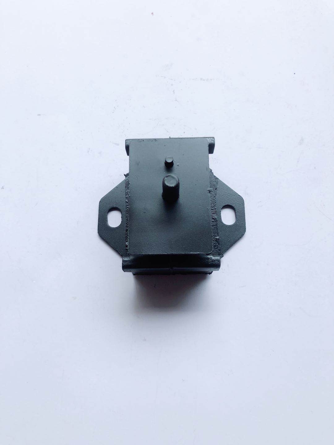 广东福迪小超人雄狮F16发动机机脚 机脚垫 胶垫4F20 4B28TC