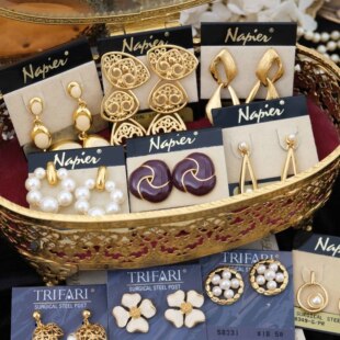 Vintage海外中古首饰Napier Trifari金色优雅珍珠耳饰复古耳环D27