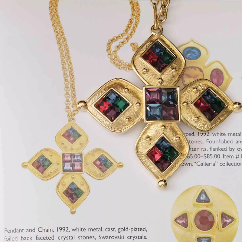 Napier水晶十字架项链