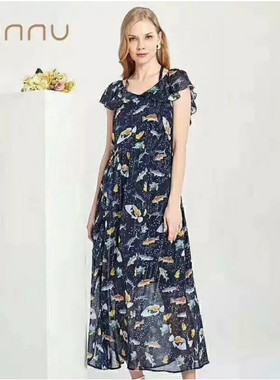 敦奴DUNNU夏季新款气质时尚印花V领长款连衣裙女度假风挂脖长裙