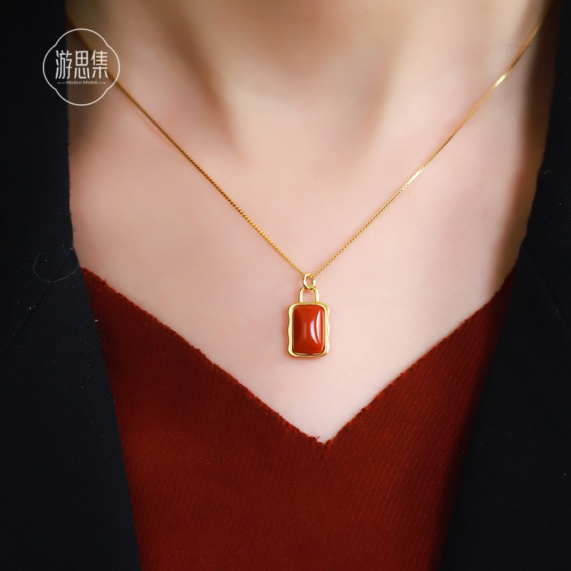 游思集复古南红玛瑙吊坠项链女