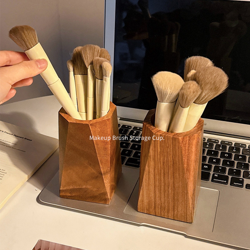 胡桃木化妆刷桶高级感轻奢实木刷子收纳筒学生便携创意笔筒收纳盒
