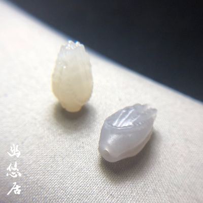 和田玉佛手项链压襟吊坠背云