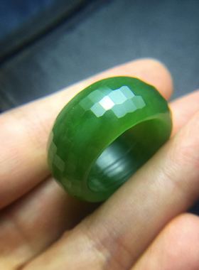 俄罗斯碧玉老坑菠菜绿多棱戒指