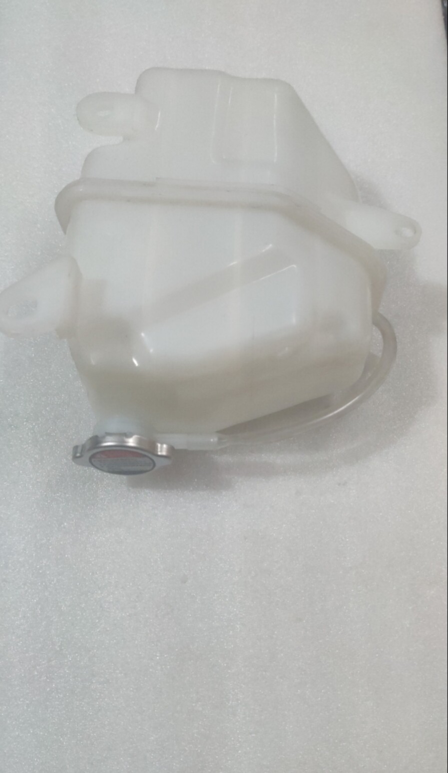 适用一汽自由风备水壶防冻液壶冷却水箱配件