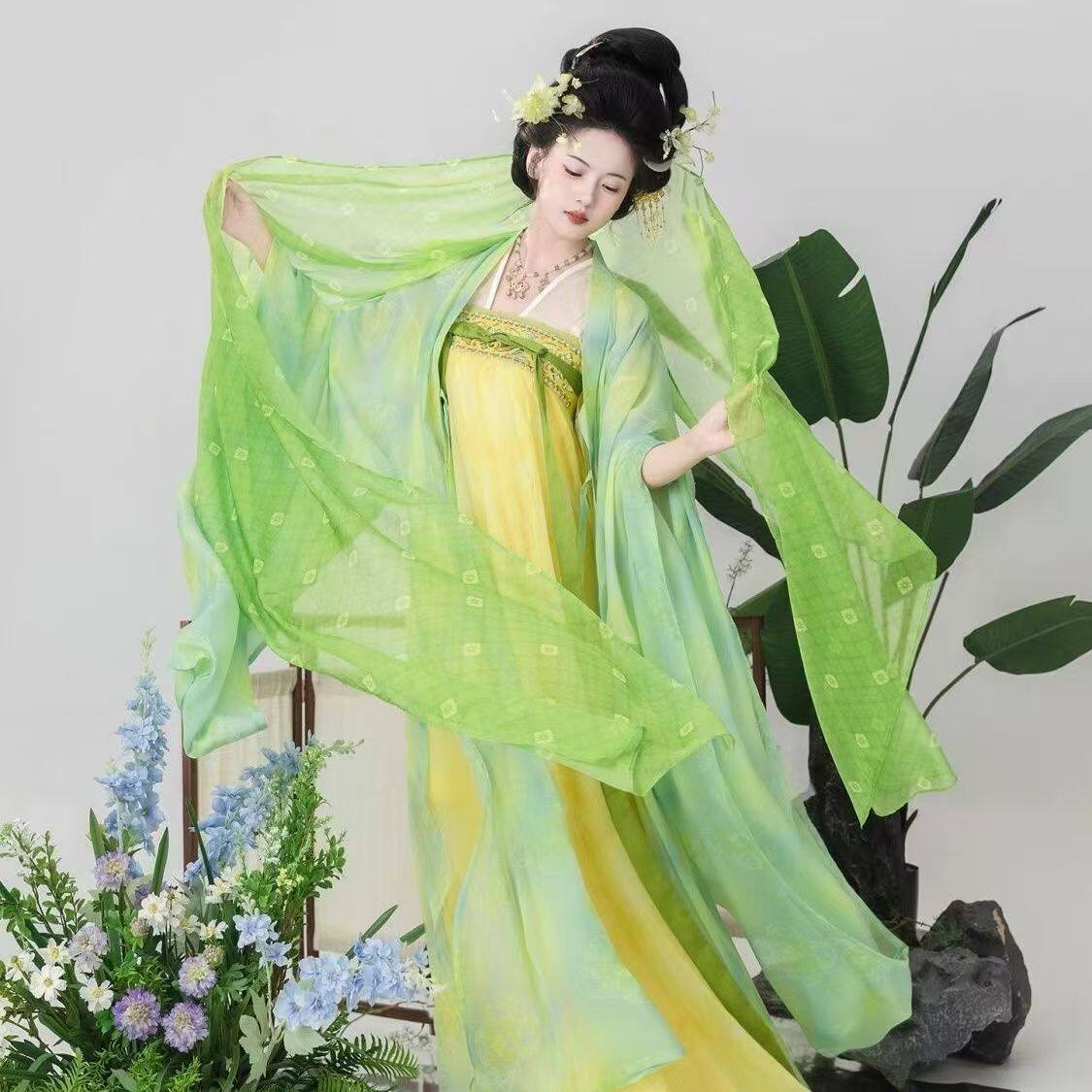 春夏流光绮梦齐胸唐制汉服套装