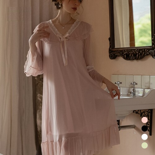Princess style V-neck soft nightgown for women's home wear,