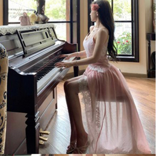 轻奢高级感海边度假连衣裙女蕾丝吊带裹胸高端精致气质仙女裙子潮