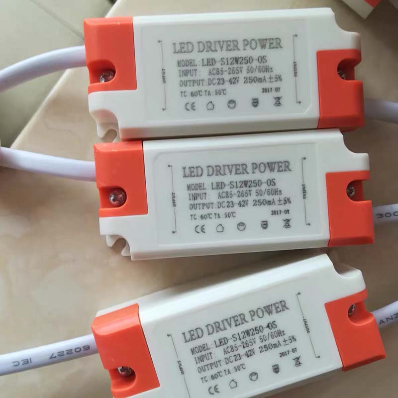 LED驱动电源筒灯射灯无频闪镇流器隔离恒压电源维修使用