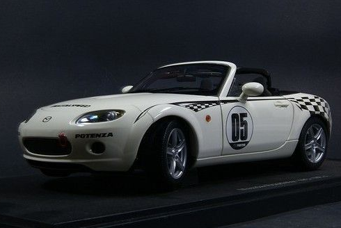 Alto 1:18 AutoArt Mazda MX5 NC0 model