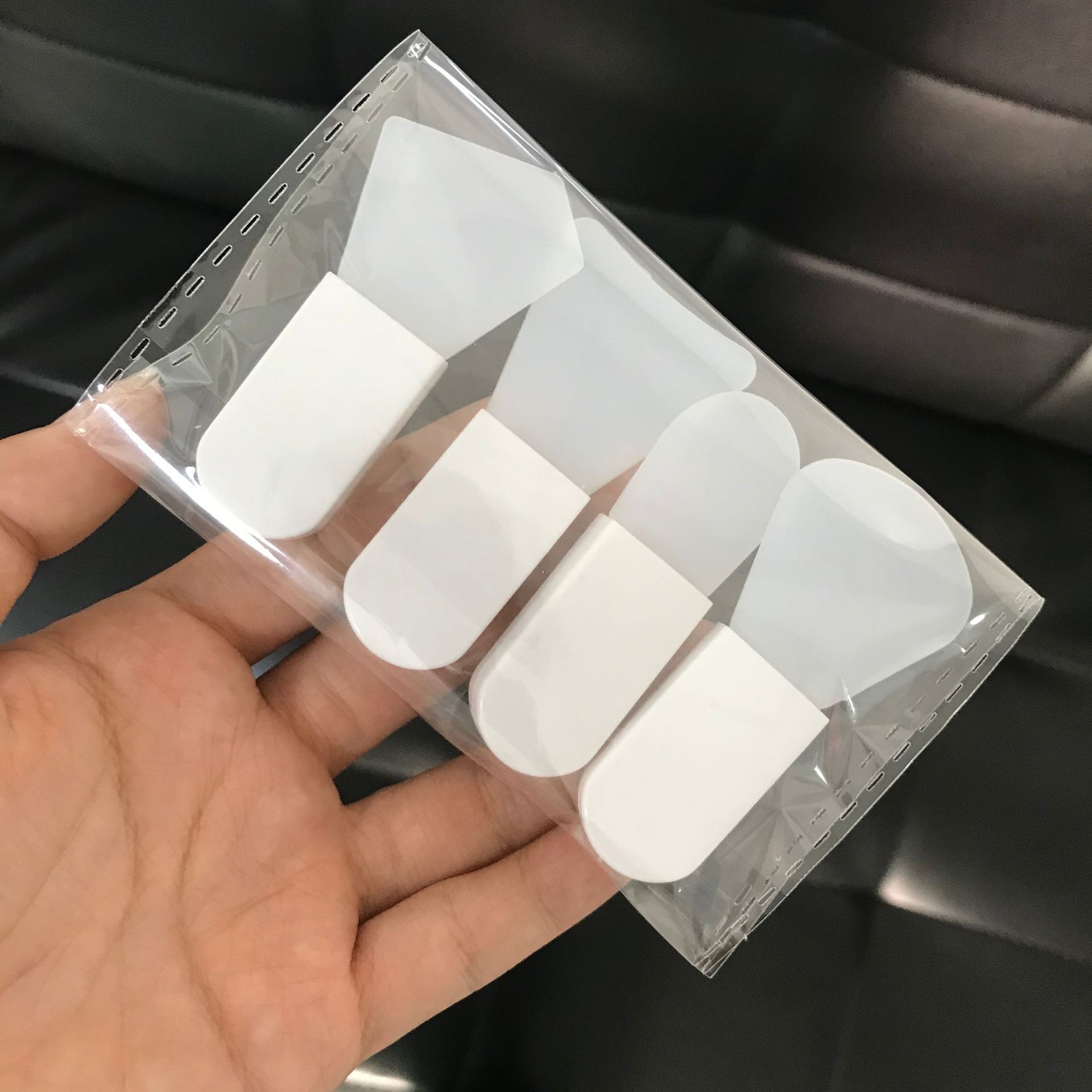 现货 指尖迷你硅胶面膜刷 扇形短柄泥膜 脸部美容工具便携化妆刷