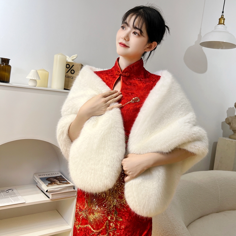 斗篷礼服保暖新娘婚纱大披肩仿狐狸毛皮草旗袍秋冬季结婚围巾白色
