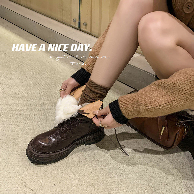 真皮头层手抓羊皮复古英伦风显瘦粗跟加绒厚毛保暖雪地棉鞋马丁靴