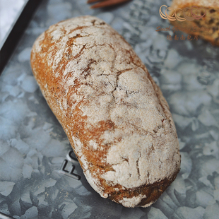 德南面包房黑椒胡萝卜谷物面包可做三明治代早餐新鲜餐包