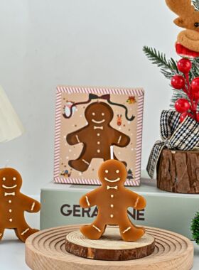Gingerbread Man Christmas Scented Candle Gift Candles Scente