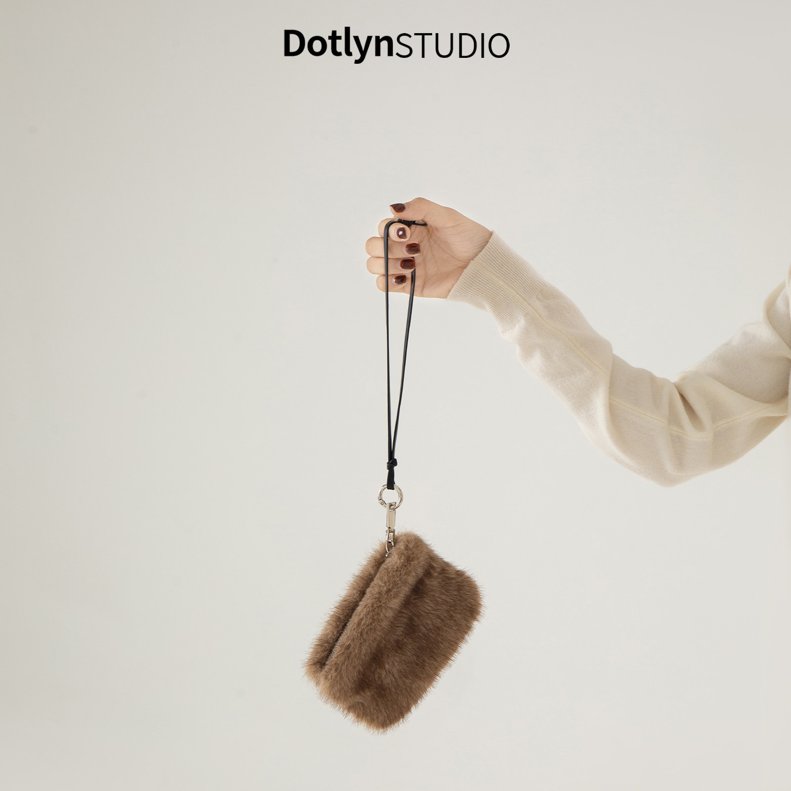 Dotlyn秋冬可爱小巧毛茸茸手提包韩版休闲百搭便携零钱包小方包女,箱包皮具/热销女包/男包,小方包,淘宝优惠券,粉丝福利购,淘宝优惠卷