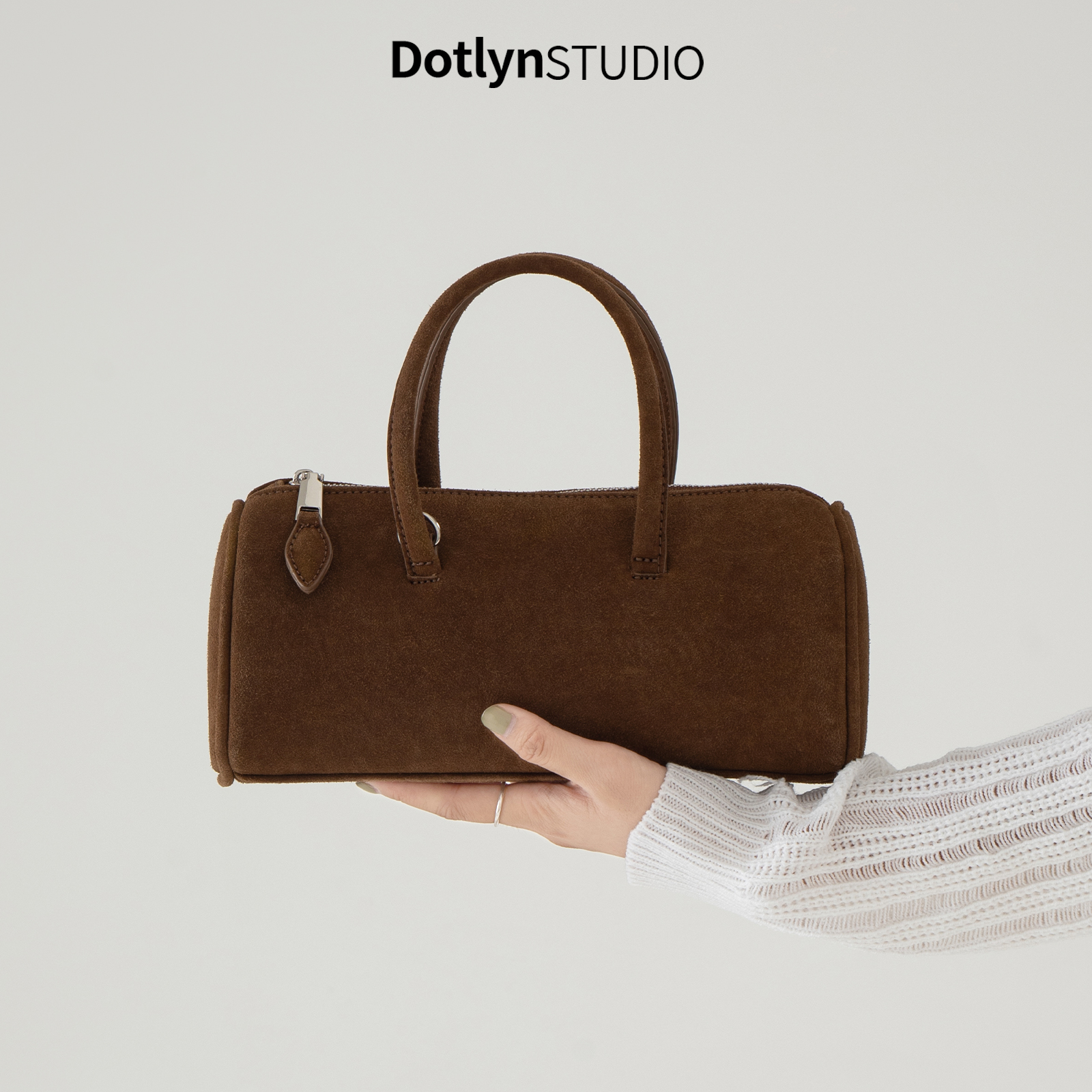 Dotlyn韩版复古百搭绒面圆筒包女