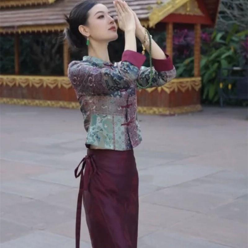 2026早春网红新款新中式两件套裙女民族风复古印花盘扣上衣半身裙