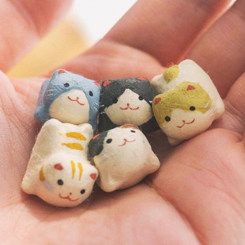 龙虎作日本进口和纸猫咪摆件