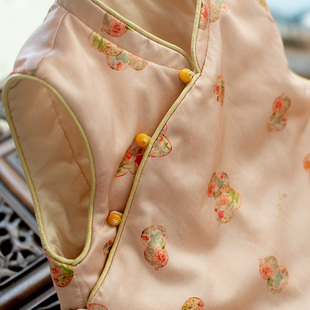 儿童超好看马甲桑蚕丝羊绒棉袄女童新中式 棉服国风外穿宝宝拜年服