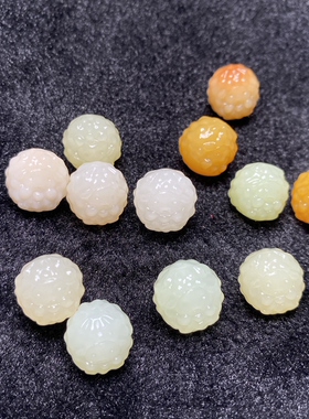 缅黄，缅白精工细雕，小绵羊全品无瑕，羊羊得亿尺寸12*13