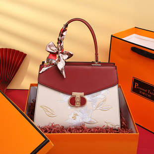 新中式国风刺绣红色包包女包妈妈结婚包斜挎婆婆婚宴礼物手提包女