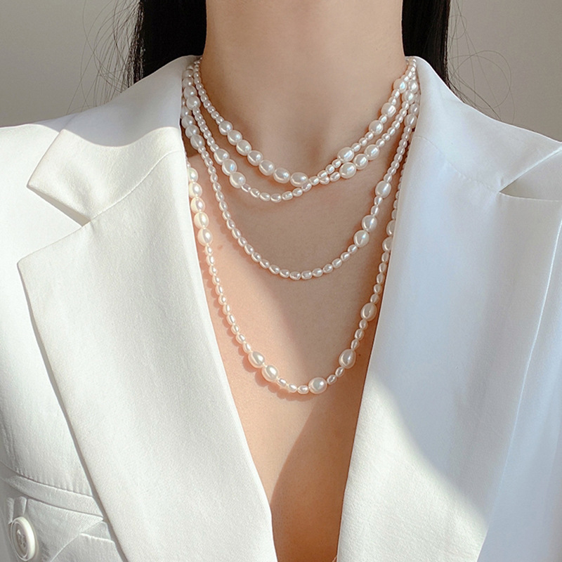 秋冬新款天然淡水米形珍珠项链女法式时尚轻奢多层叠戴长款毛衣链