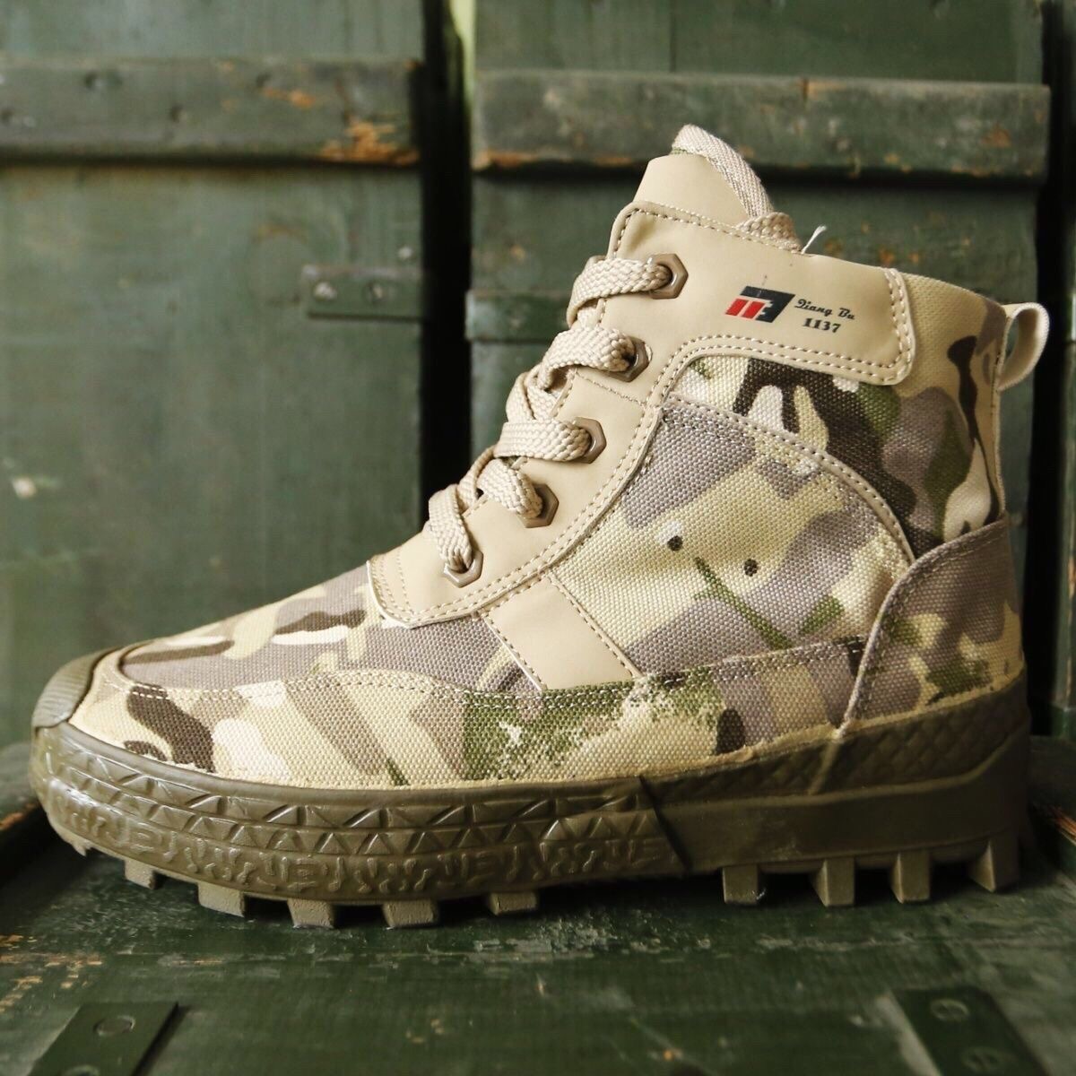 正品强步1137解放鞋迷彩高帮透气户外男女徒步登山鞋耐磨工作鞋