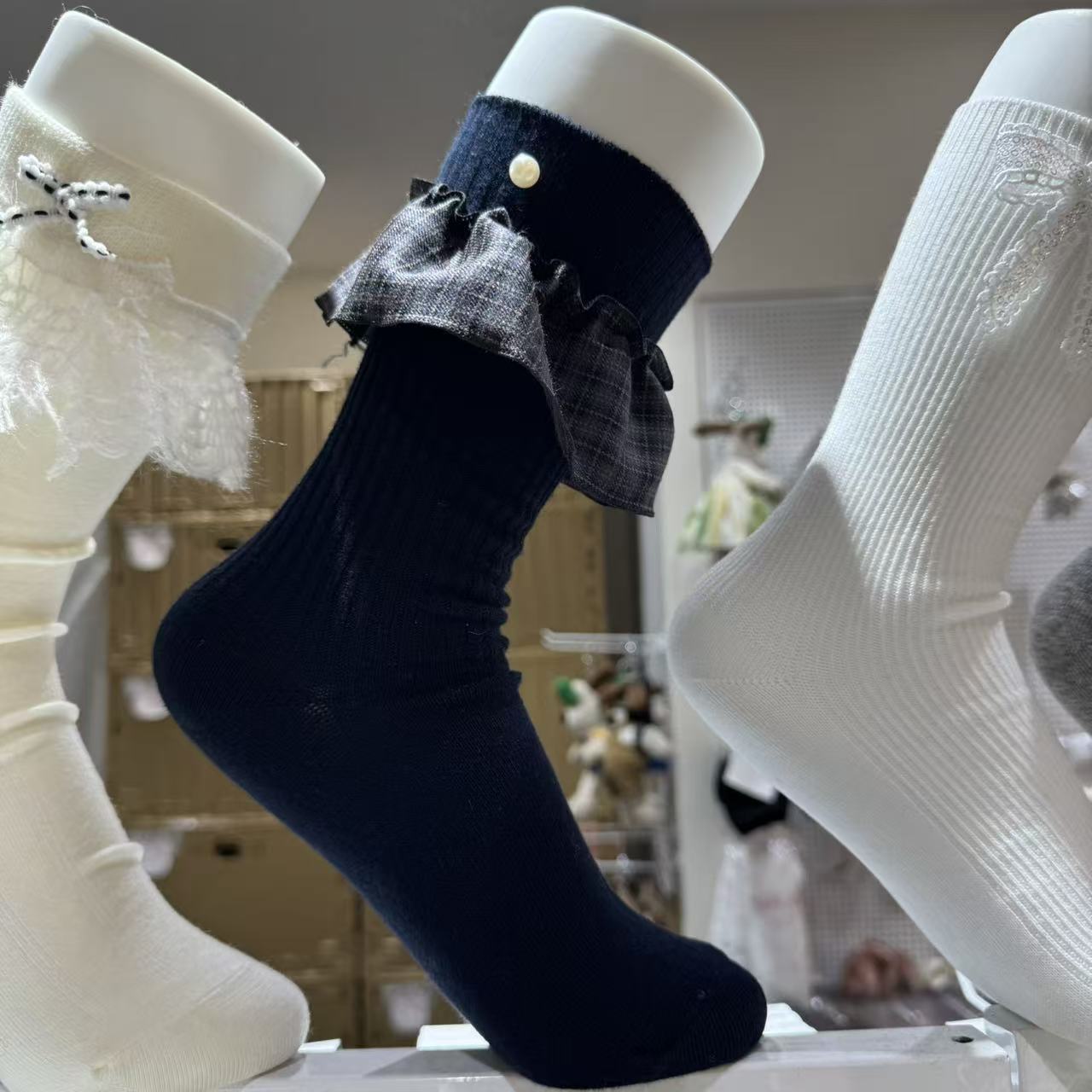 9.28东大门韩国YOLO格子褶皱木耳边袜子