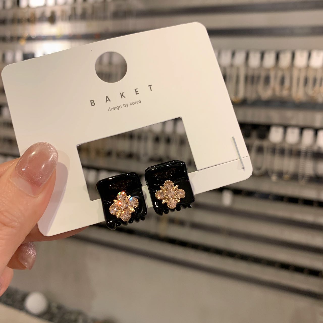 2.15韩国东大门baket直播发饰水钻花朵亚克力刘海抓夹迷你鲨鱼夹