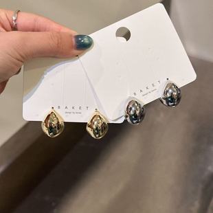 3.31韩国东大门baket耳饰金属豌豆耳钉