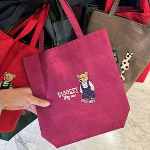 10.19韩国东大门wing刺绣小熊可爱简约手拎包