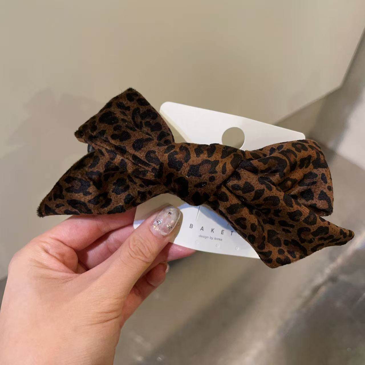 11.2韩国东大门baket发饰绒面豹纹复古蝴蝶结鸭嘴夹懒人夹盘