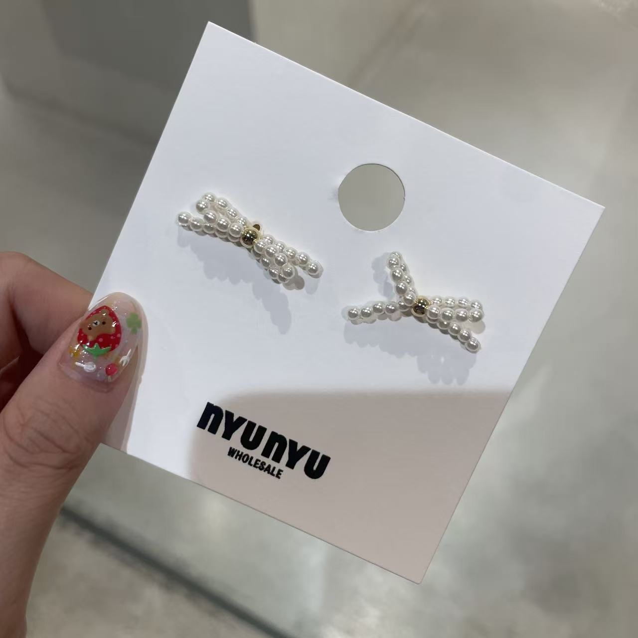9.19韩国nyunyu饰品 打结珍珠蝴蝶结简约耳钉