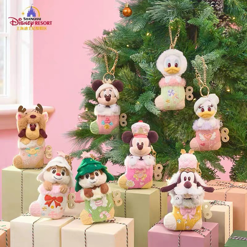 2025圣诞袜米奇米妮唐老鸭高飞史迪奇毛绒公仔挂件上海迪士尼