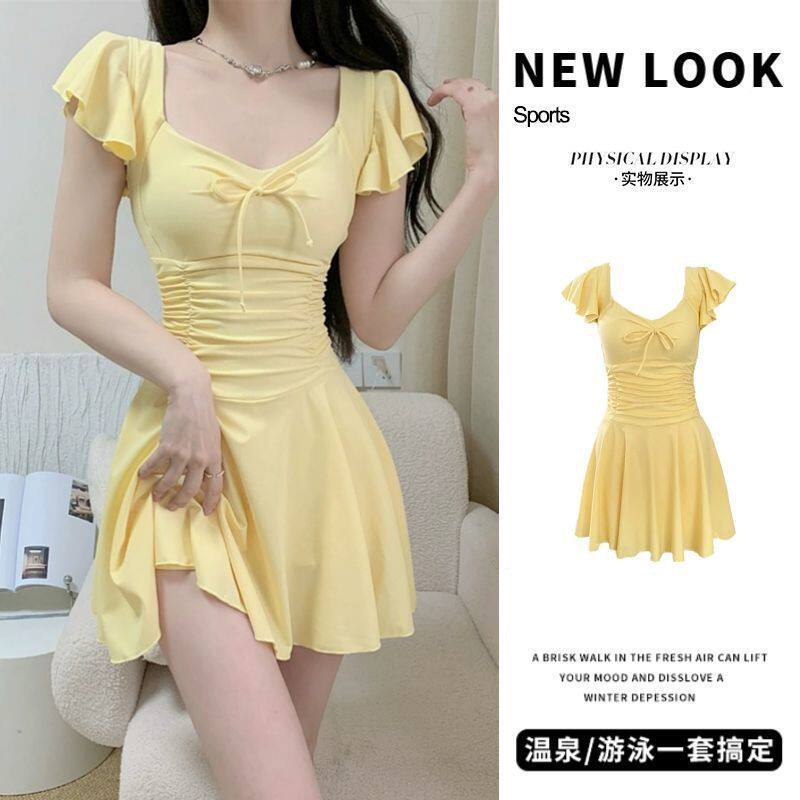 泳衣女新款带袖连体保守遮肚裙式纯色小清新高级感时尚泡温泉泳装