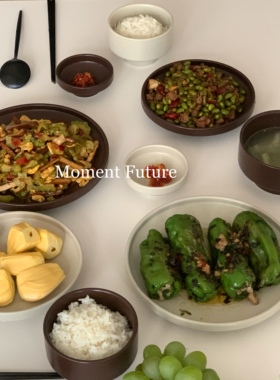 Moment Future日式韩系餐具陶瓷哑光家用甜品碗盘套装高脚饭菜腕