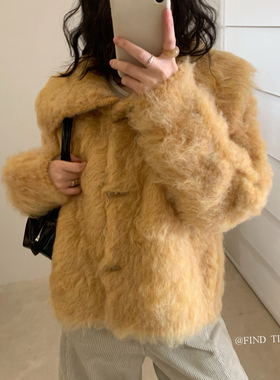 ind Time-毛圈圈拉绒牛角扣大翻领保暖毛衣（含8.6绵羊毛）L61177