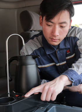 睿迪狗车载饮水机自动上水24V烧水壶货车用电热壶煮鸡蛋常开100度