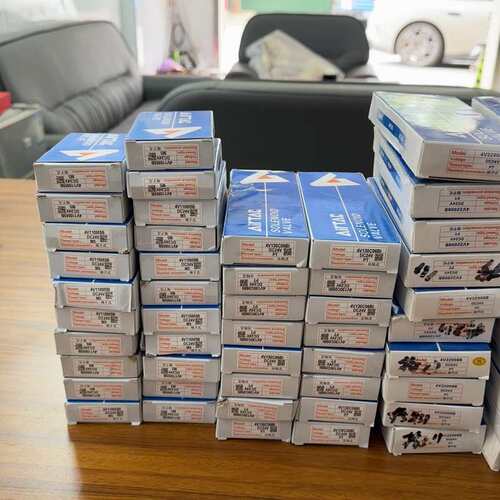 AirTAC 4V110M5B DC+24V电磁阀亚德客