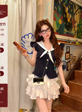 孙瑜儿 甜酷学院风水手服套装女新款 夏季收腰飞袖上衣白色半身裙