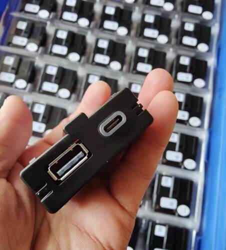 新帕萨特途观L新朗逸CC探歌途岳凌渡扶手箱后排充电器USB+Tyep-C