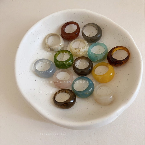 简约高级感彩色椭圆树脂戒指女韩国小众ins个性精致百搭指环扳指 - 封面