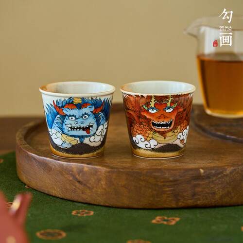 勾画国潮手绘饕餮麒麟茶杯主人杯