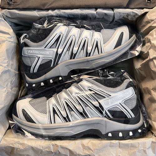 毒家APP防伪过验XA-Pro3D登山鞋