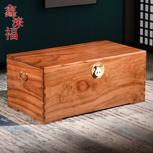 百年老樟木仿古红六面整板婚嫁箱