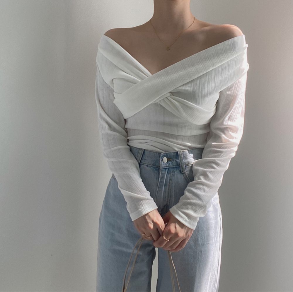 Korean collar cross versatile T-shirt